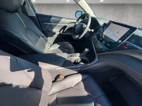 Used 2021 Toyota Camry XSE image 25