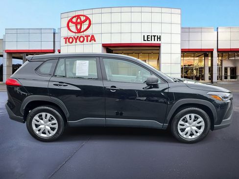 Used 2023 Toyota Corolla Cross L image 4