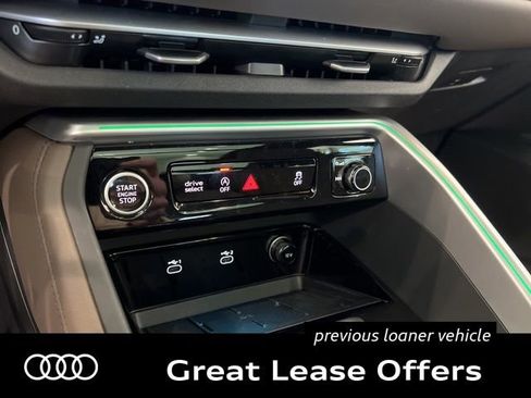 Used 2025 Audi Q5 Premium w/ Premium Plus AWD/4WD image 30