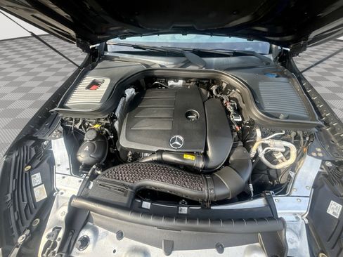 Used 2021 Mercedes-Benz GLC 300 w/ AMG Line image 18