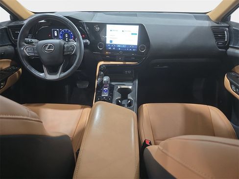 Used 2023 Lexus NX 250 FWD w/ Towing Package (2000 Lbs) image 10