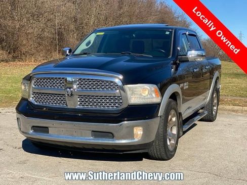 Used 2014 RAM 1500 Laramie w/ Convenience Group image 3