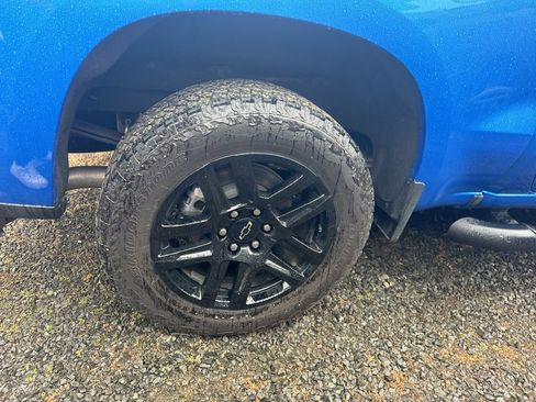 Used 2025 Chevrolet Silverado 1500 Custom w/ Turbomax Blackout Package image 25