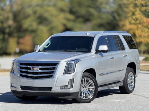 Used 2016 Cadillac Escalade 2WD image 7