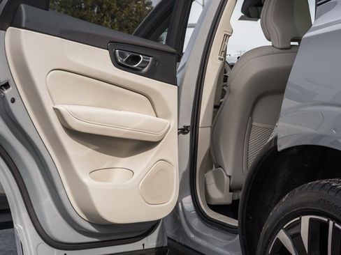 New 2026 Volvo XC60 B5 Ultra w/ Protection Package Premier image 37