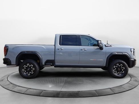 Used 2024 GMC Sierra 2500 AT4X AWD/4WD image 7