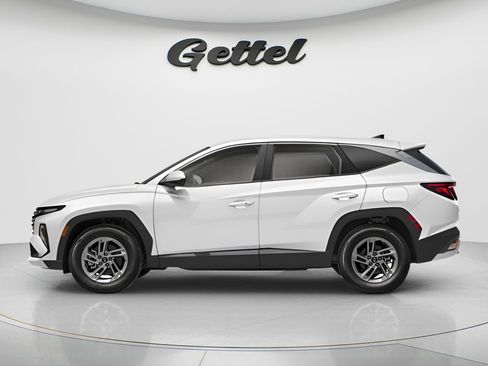 New 2026 Hyundai Tucson SE FWD image 2
