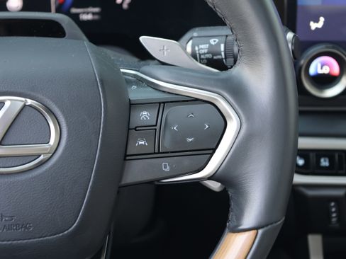 Used 2024 Lexus RX 350 AWD image 22