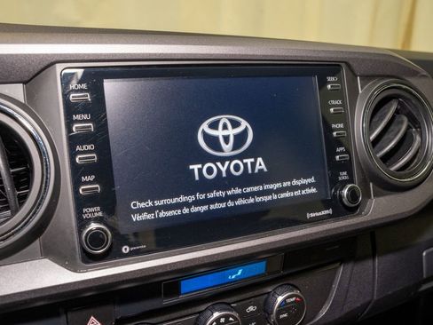 Certified 2021 Toyota Tacoma TRD Off-Road w/ Technology Package image 11