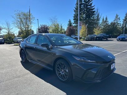New 2025 Toyota Camry SE