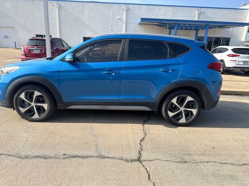 Used 2018 Hyundai Tucson Sport FWD image 4