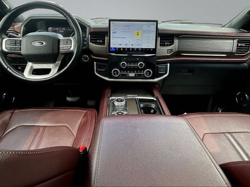 Used 2023 Ford Expedition Limited AWD/4WD image 7