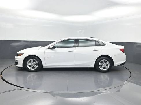 Used 2024 Chevrolet Malibu LS w/ Driver Confidence Package FWD image 2