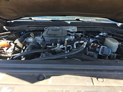 Used 2016 GMC Sierra 3500 Denali w/ Duramax Plus Package image 9