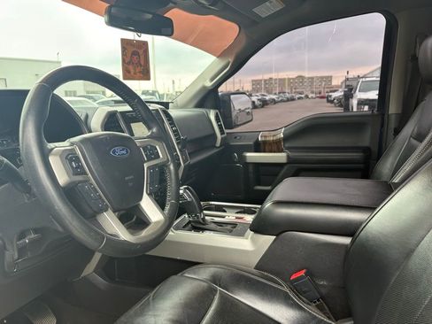 Used 2020 Ford F150 Lariat w/ Trailer Tow Package image 10