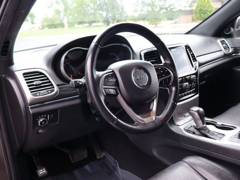 Used 2019 Jeep Grand Cherokee Limited w/ Luxury Group II AWD/4WD image 15