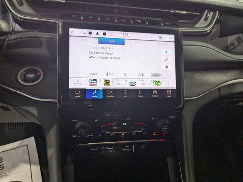 Used 2023 Jeep Grand Cherokee 4WD 4xe image 20