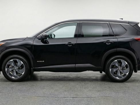 Used 2025 Nissan Rogue SV AWD/4WD image 5