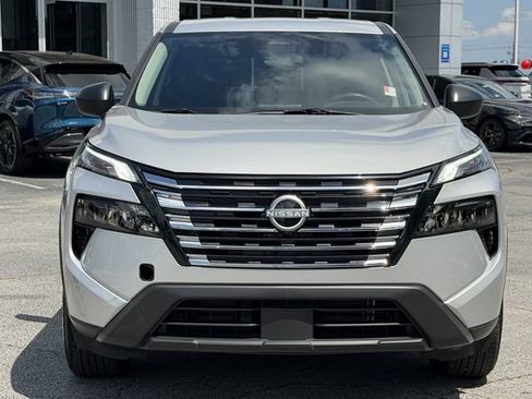 Used 2025 Nissan Rogue S FWD image 7