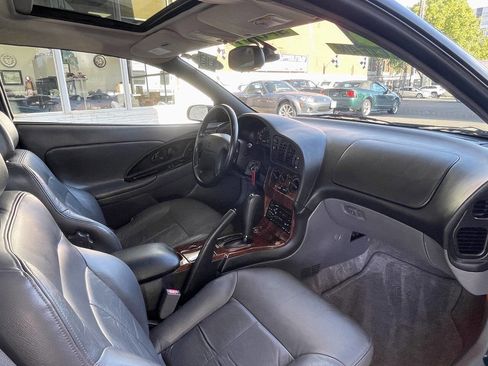 Used 1998 Chrysler Sebring LXi FWD image 18