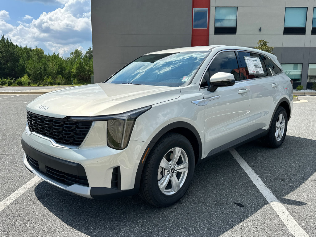 New 2026 Kia Sorento LX FWD image 3