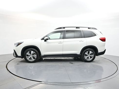 Used 2023 Subaru Ascent Premium w/ Convenience Package image 4