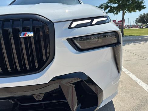 Used 2025 BMW X7 M60i w/ Executive Package AWD/4WD image 6