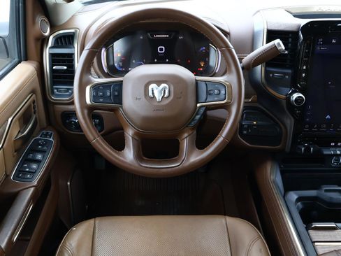 Used 2024 RAM 3500 Limited image 10