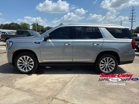 Used 2024 GMC Yukon Denali w/ Denali Reserve Package RWD image 6