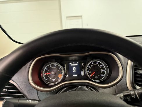Used 2014 Jeep Cherokee Latitude FWD image 74
