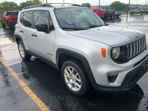 Used 2020 Jeep Renegade Sport w/ Sport Appearance Group AWD/4WD image 4
