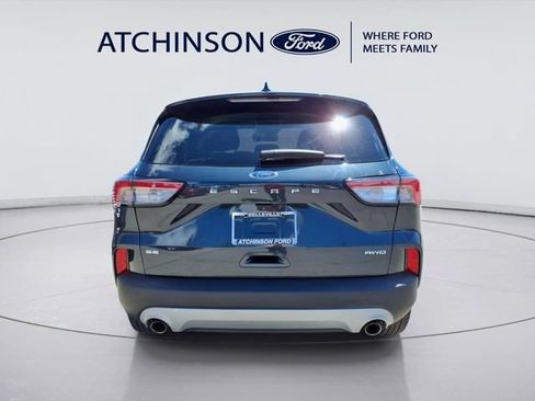 Certified 2022 Ford Escape SE w/ Cold Weather Package AWD/4WD image 5