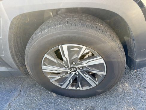 Used 2024 Hyundai Tucson Blue AWD/4WD image 9