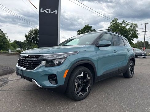 Certified 2024 Kia Seltos EX AWD/4WD image 1