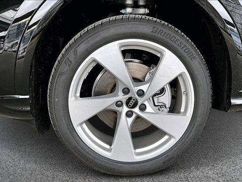 New 2025 Audi Q5 Premium Plus AWD/4WD image 13