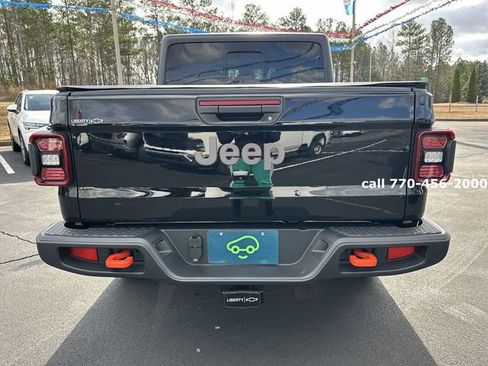 Used 2025 Jeep Gladiator Mojave w/ Convenience Group image 7