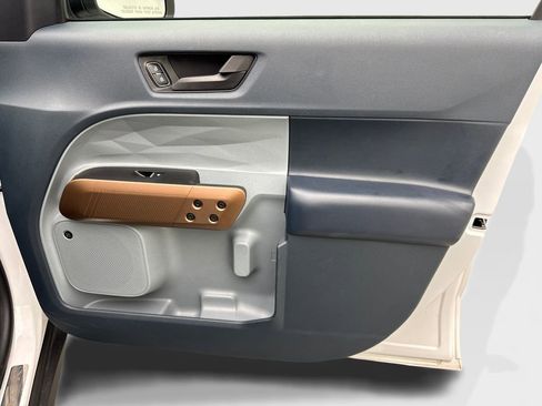 Used 2023 Ford Maverick Lariat w/ Lariat Luxury Package FWD image 50