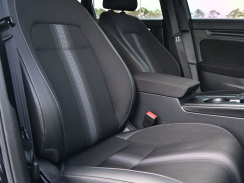 Used 2025 Honda Civic Sport image 34