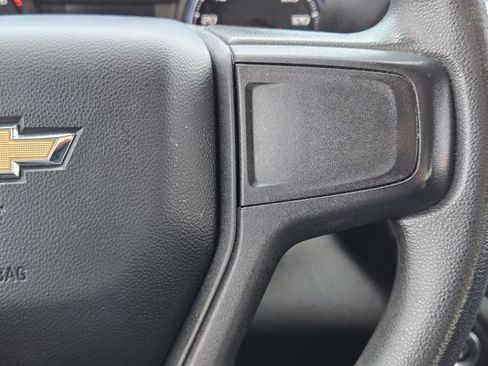 Used 2022 Chevrolet Silverado 1500 Custom image 32