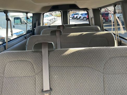 Used 2025 Chevrolet Express 3500 LT w/ LT Preferred Equipment Group RWD image 11