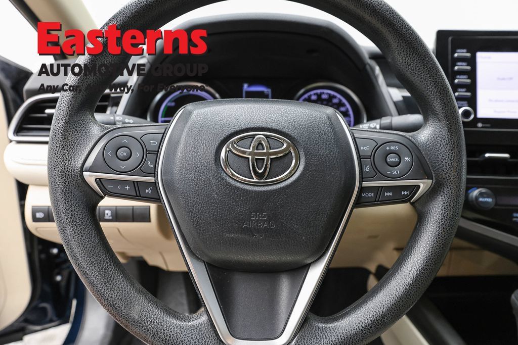 Used 2021 Toyota Camry LE FWD image 12