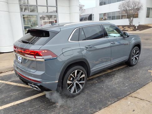 New 2026 Volkswagen Atlas Cross Sport SEL Premium R-Line AWD/4WD image 8