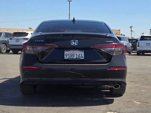 Used 2025 Honda Civic Sport image 5