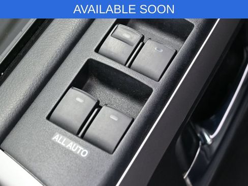 Used 2017 Toyota 4Runner SR5 Premium w/ Convenience Package AWD/4WD image 13