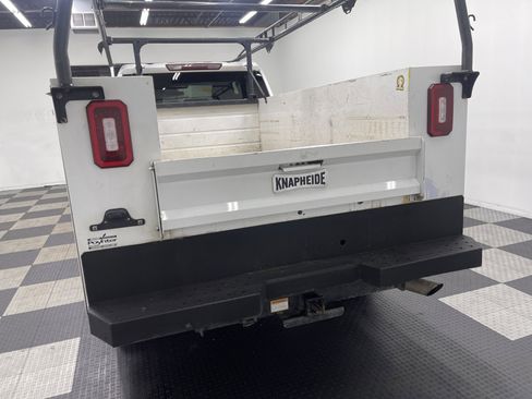 Used 2021 Chevrolet Silverado 2500 W/T w/ WT Convenience Package image 3