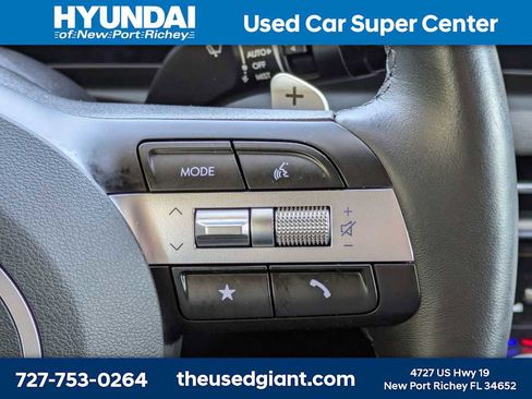 Used 2025 Hyundai Santa Cruz Limited image 36
