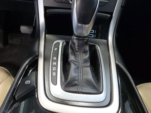 Used 2017 Ford Edge SEL w/ Equipment Group 201A AWD/4WD image 21