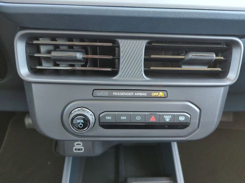 New 2026 Ford Maverick XL image 25