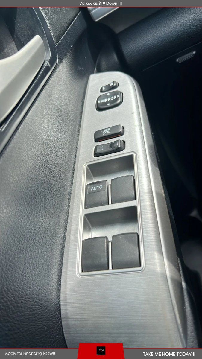 Used 2012 Toyota Camry SE FWD image 15