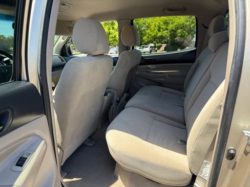 Used 2005 Toyota Tacoma PreRunner RWD image 6